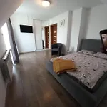 Dom Przy Zagrodzie * Neumarkt