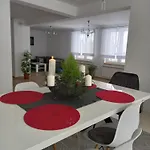 Dom Przy Zagrodzie * Neumarkt